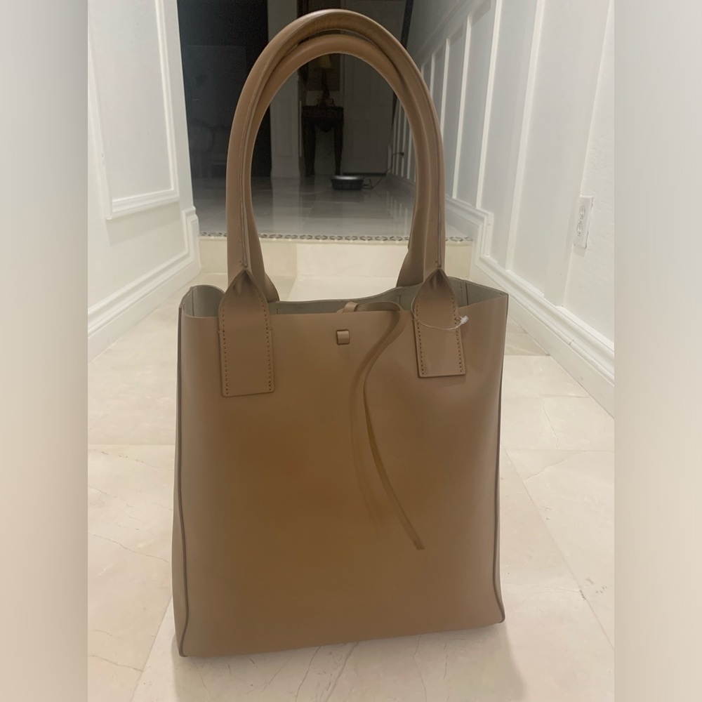 YVONNE KONE Filippo Leather Tote Bag
